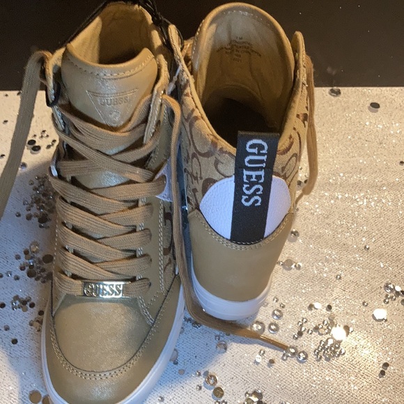 Guess athletic hi tops - Picture 16 of 16